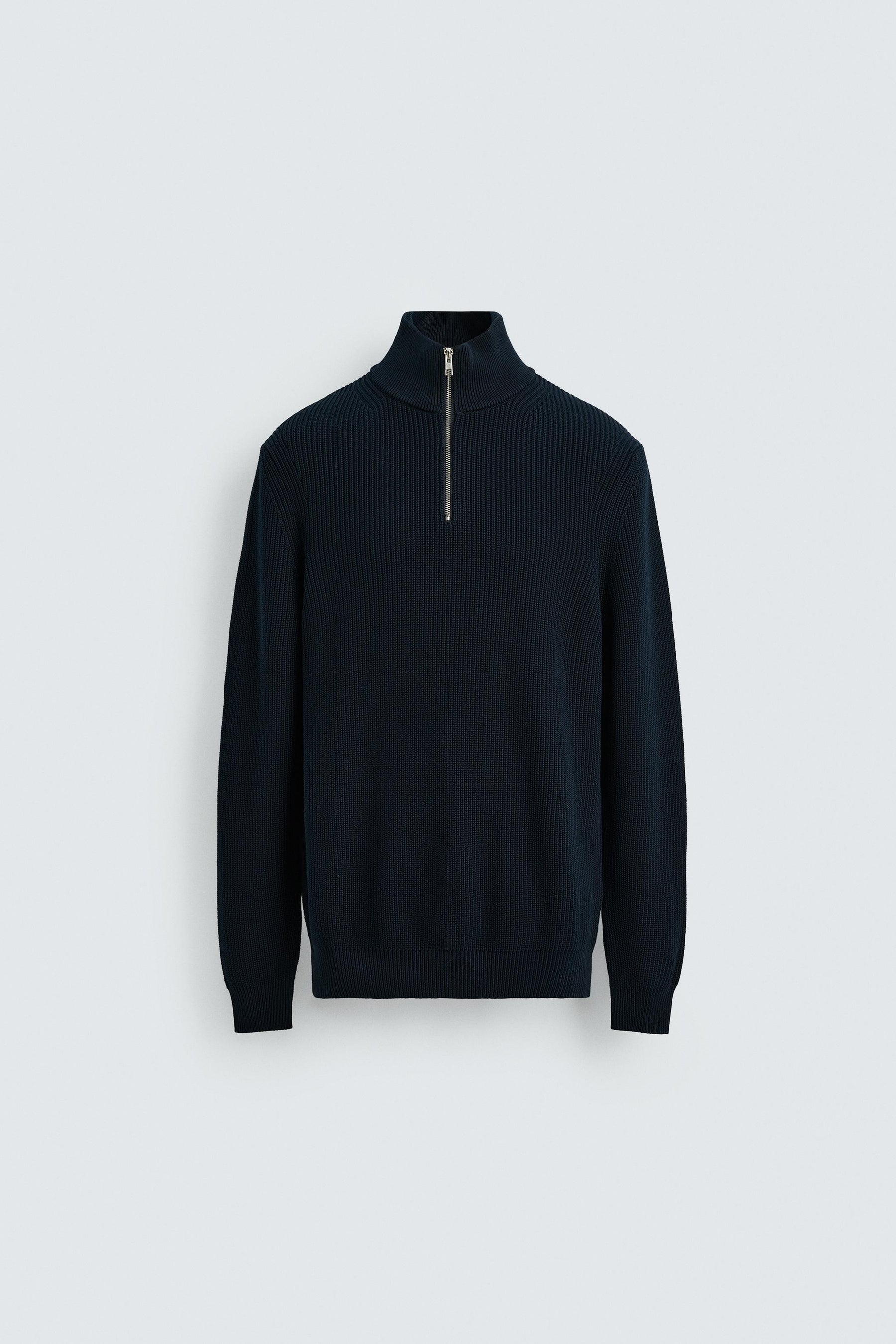 LINKSGESTRICKTER PULLOVER MIT REISSVERSCHLUSS